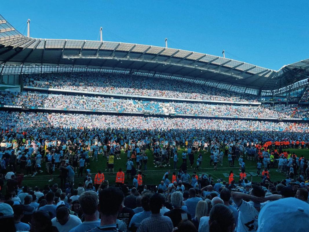 欧冠半场：阿纳别科夫屡送神扑，凯拉特0-0奥林匹亚科斯