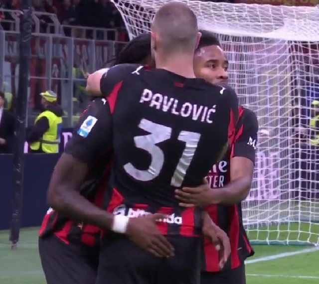 欧文谈萨拉赫言论：这是团队运动，真的不应该公开说那些话