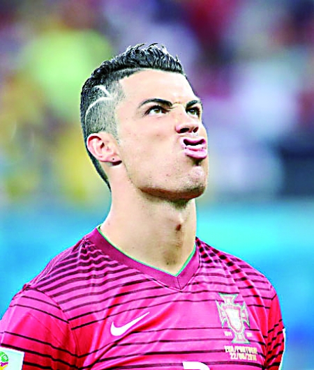 罗马诺：曼城签约18岁中卫朱马巴赫 转租给朗斯（罗马诺：曼城签下18岁中卫朱马巴赫，随后租借至朗斯）