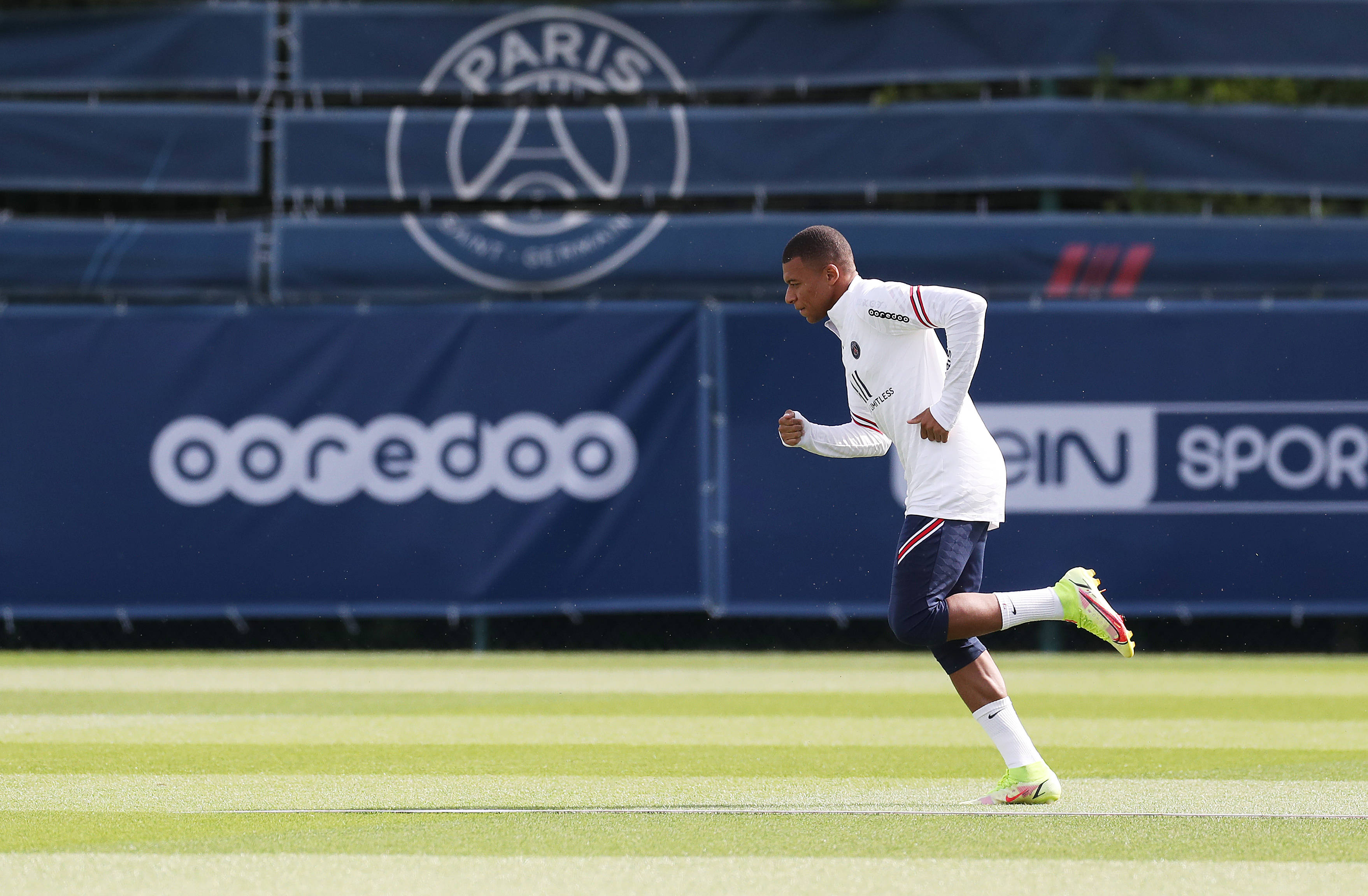 官方：马来西亚裁判组将执法成都客战首尔，纳西鲁丁担任主裁