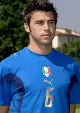 巴萨vs阿拉维斯首发：亚马尔领衔，德容缺席，佩德里替补