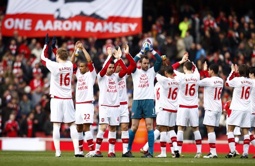 回顾英超上个赛季的圣诞排行榜：（英超上赛季圣诞榜单盘点）