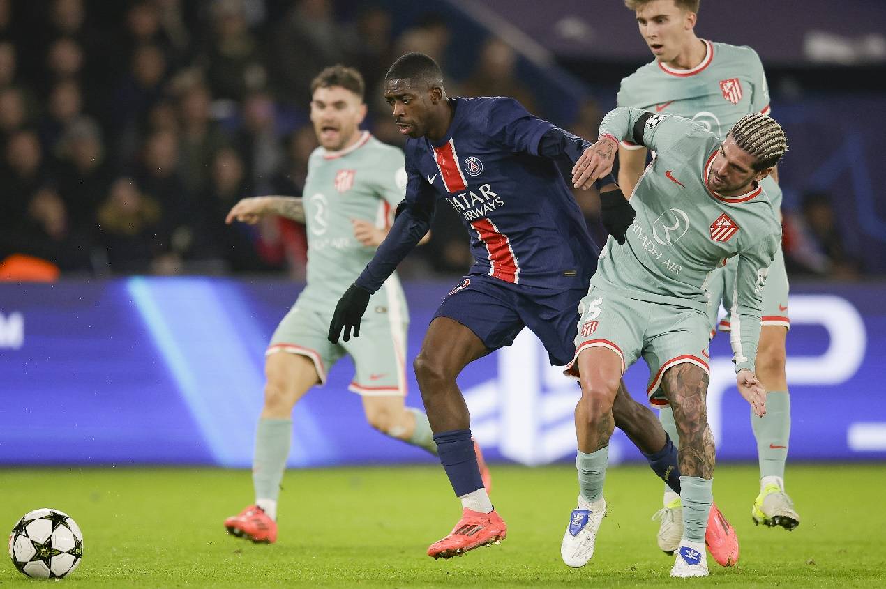 摆大巴击败费耶诺德，阿贾克斯主帅：我很卑鄙（摆大巴制胜费耶诺德，阿贾克斯主帅自嘲：确实有些不光彩）