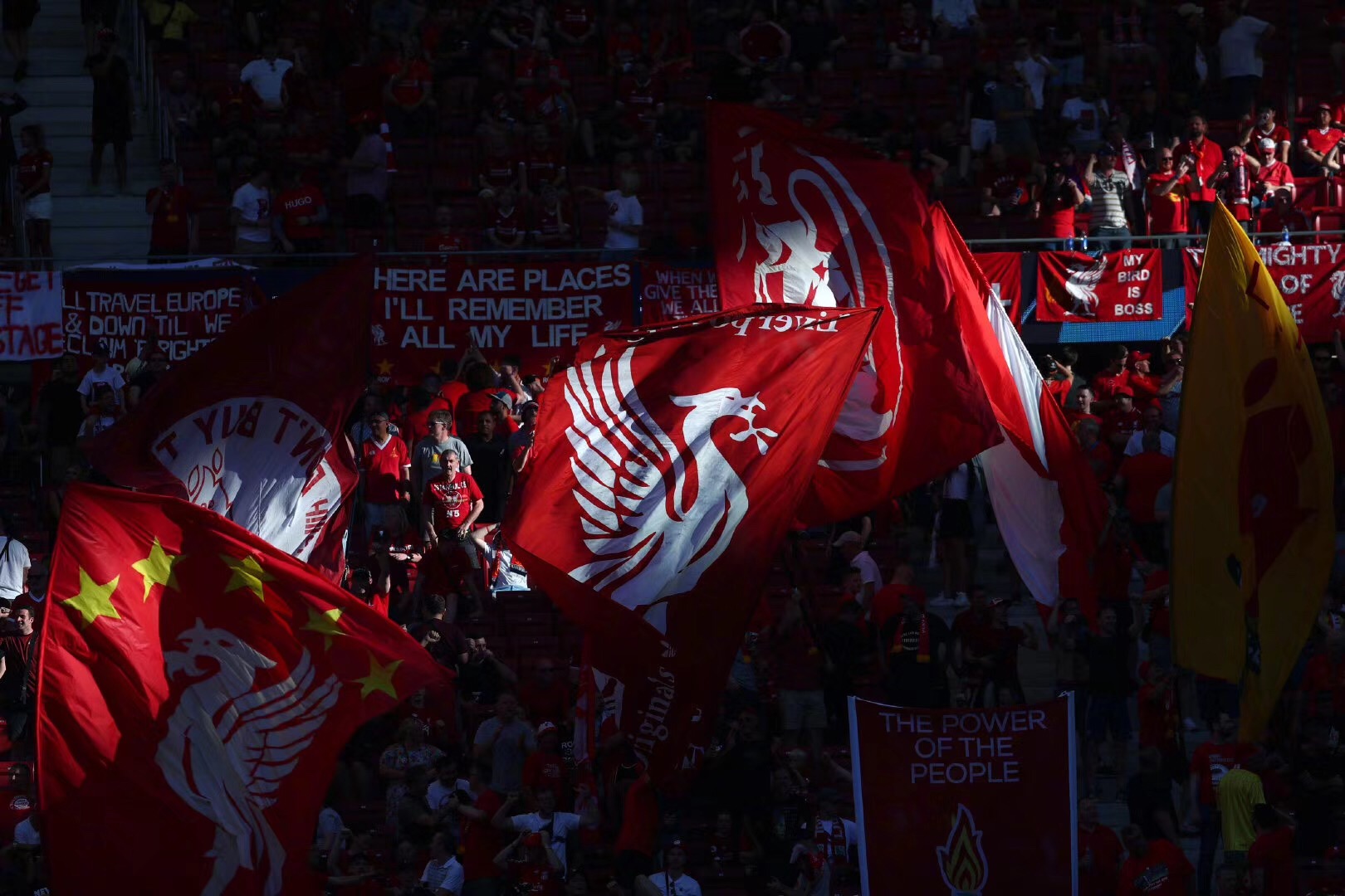 王曼昱击败帕瓦德，梁靖崑被勒布伦逆转，没把握住局点