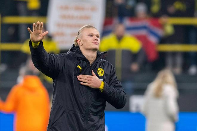 恩里克：2025对俱乐部有重要意义，会继续前进赢得奖杯（恩里克称2025年对俱乐部意义重大，将继续前进冲击奖杯）