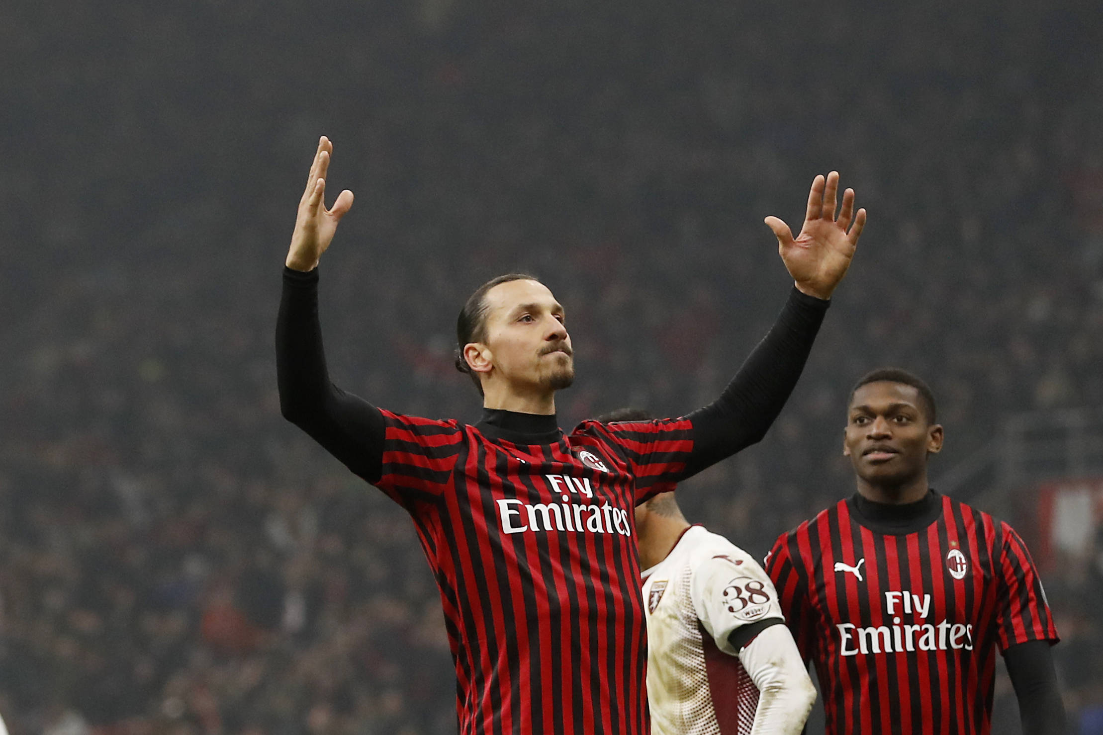 英超前瞻：FIFA病毒重创利物浦，森林将迎回前场多面手（英超前瞻：利物浦遭国际赛期伤病重击，森林迎回前场多面手）