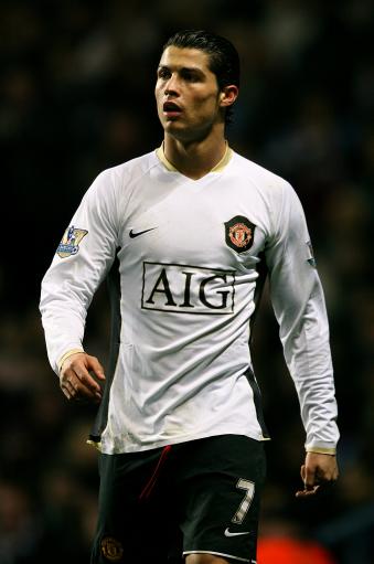 英媒：意甲俱乐部在关注拉斯金，热刺和狼队也对其感兴趣（英媒：多家意甲球队关注拉斯金，热刺与狼队同样有意）